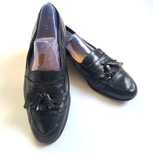 Ferragamo 11 mens tasseled loafers black leather, leather soles, vintage